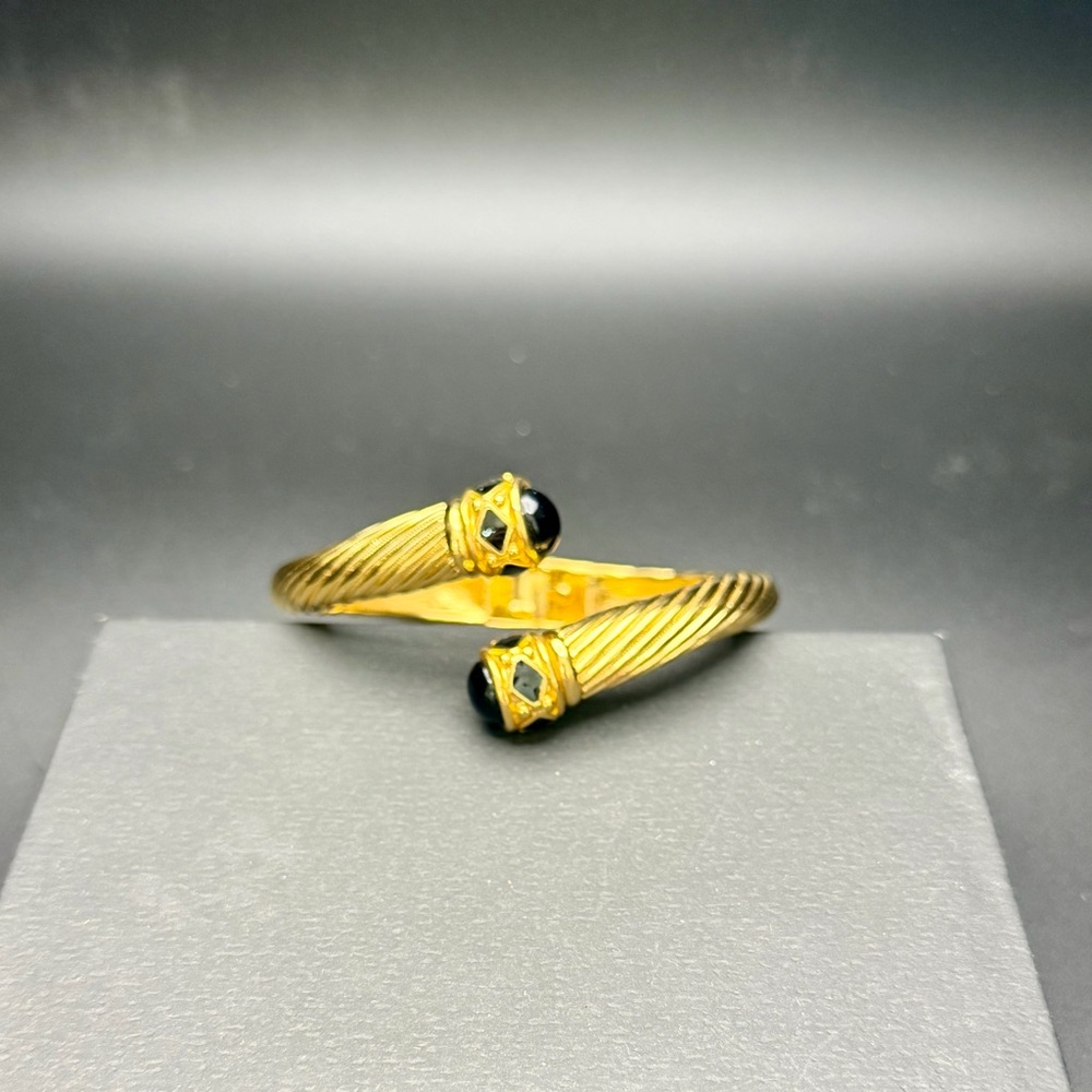 Vintage Joan Rivers 1990’s Hinged Bypass Gold Bracelet with Changeable Tips. - Picture 14 of 15